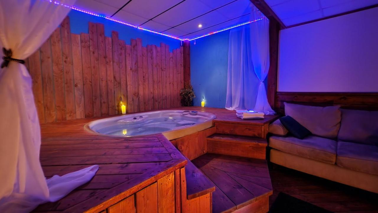 Petit Studio Tres Intime, Avec Spa Interieur Au Coeur De Shawinigan Eksteriør billede